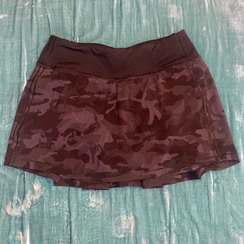 LULULEMON PACE RIVAL MID RISE SKIRT size 4